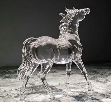 YL_HorseResinSculpture01.jpg